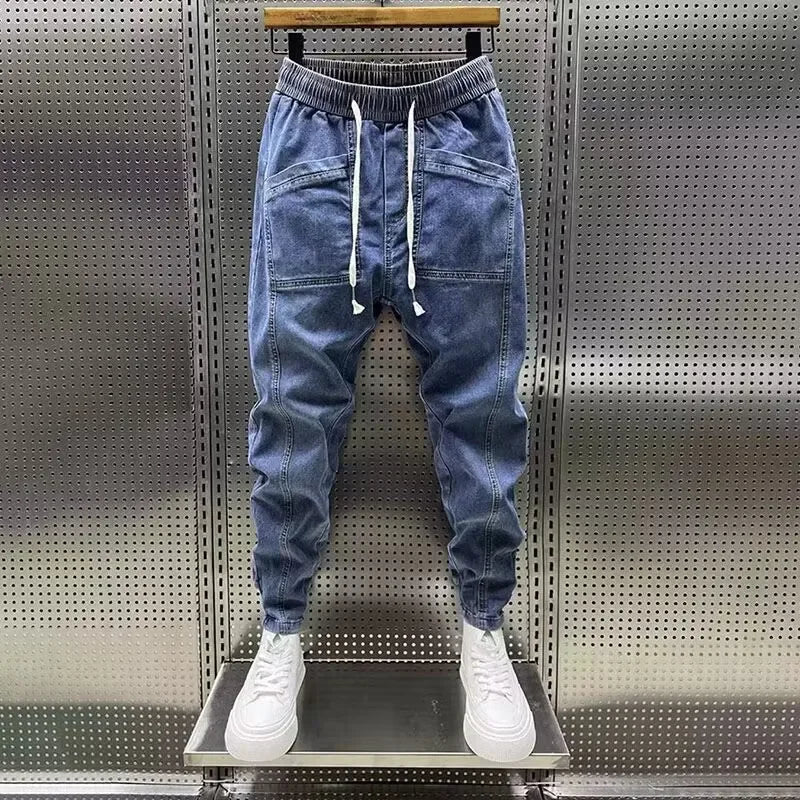 L'alliance entre style denim et confort jogging